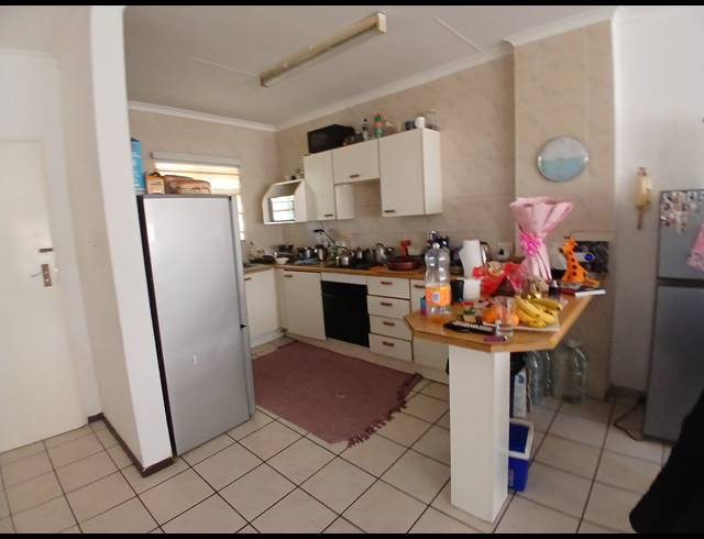 2 BEDROOM APARTMENT FOR SALE IN DENLEE